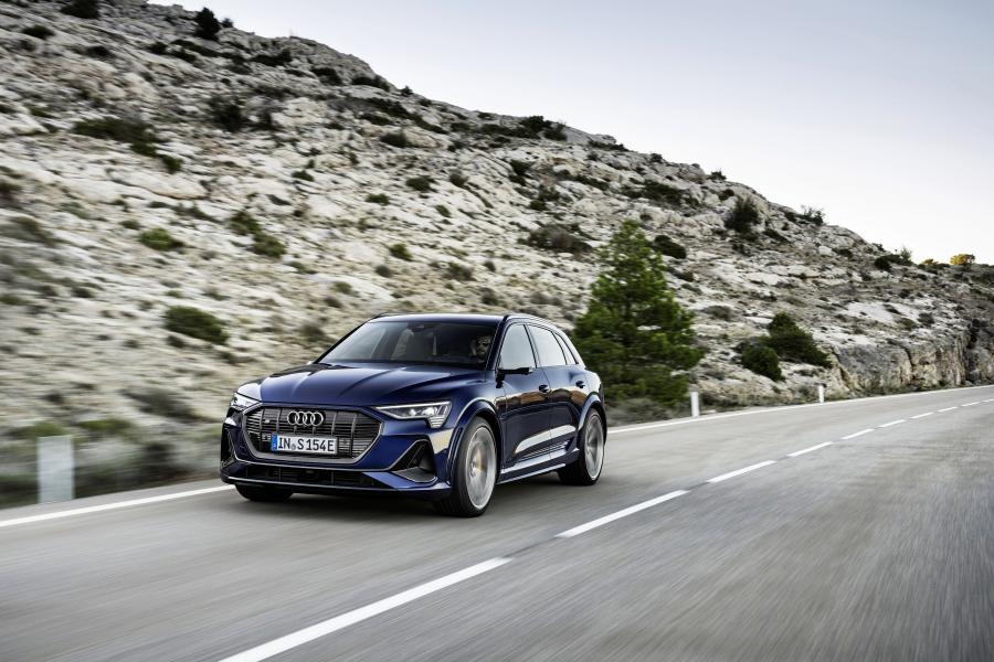  Audi e-tron S 2020 года  (WW) (фото 18 из 62)